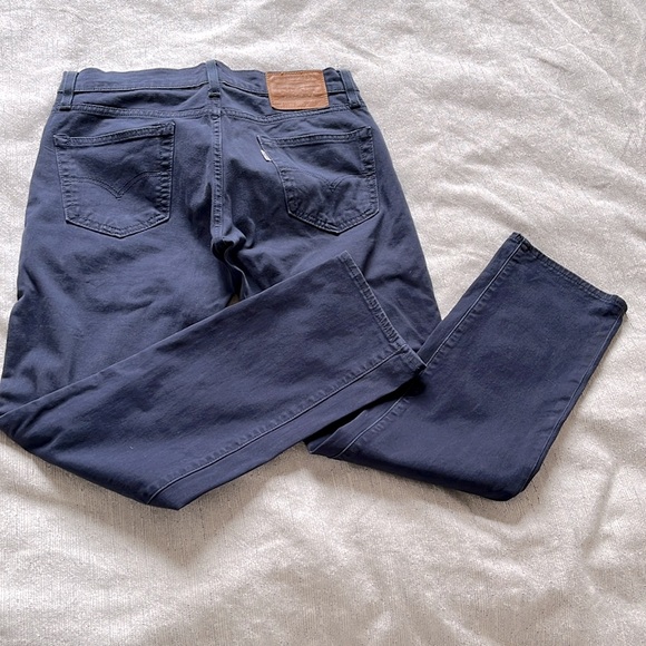 Levi’s 511 Navy Chino - Picture 2 of 3